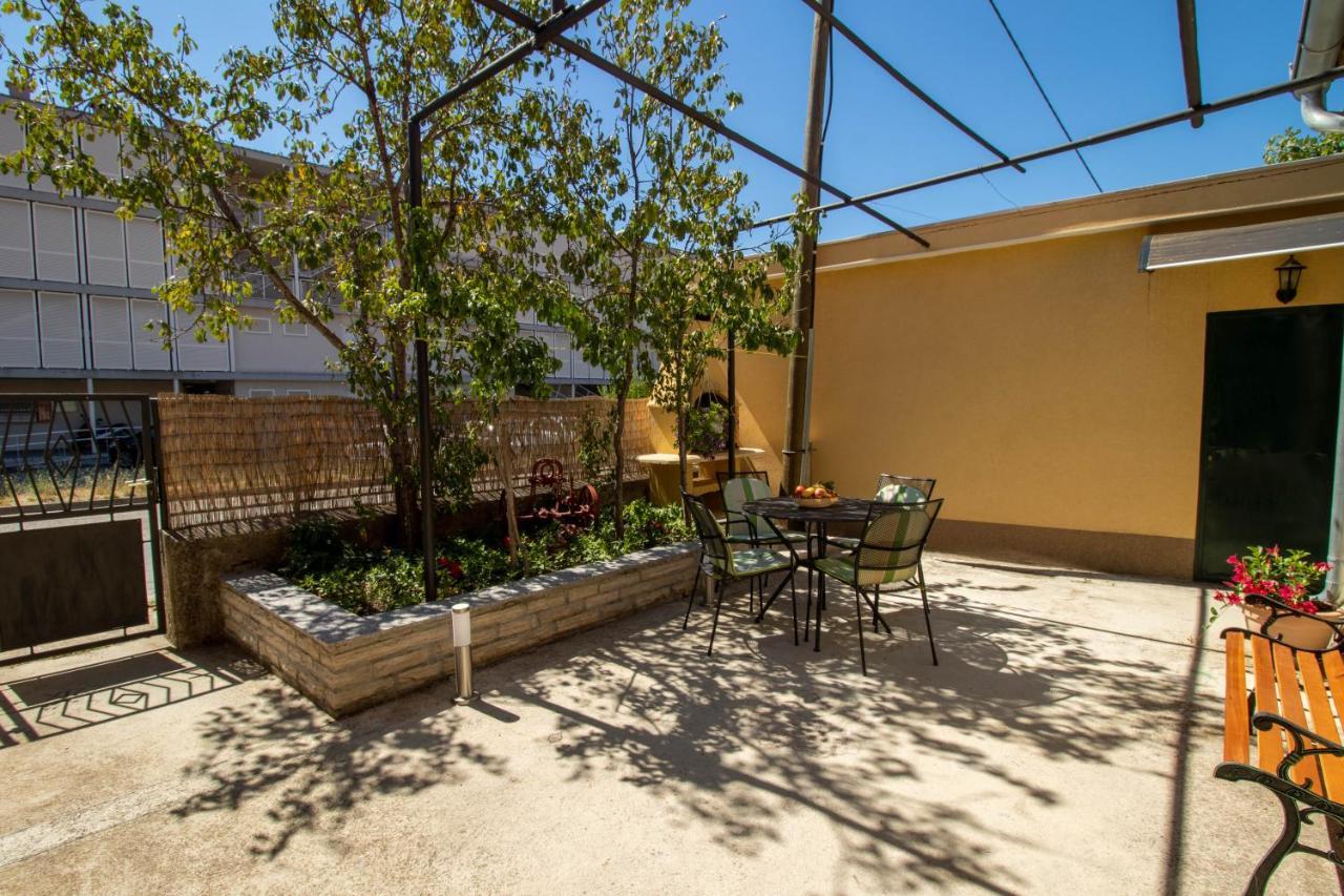 Apartman Ivan Drnis Ngoại thất bức ảnh